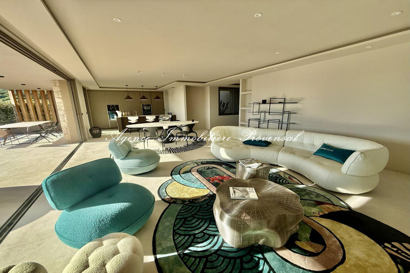 Appartement - 150 m² - 4 pièces