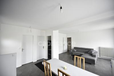 Maison - 111 m² - 5 pièces