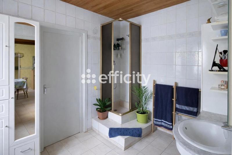 Maison - 200 m² - 9 pièces