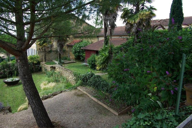 Maison - 330 m² - 7 pièces