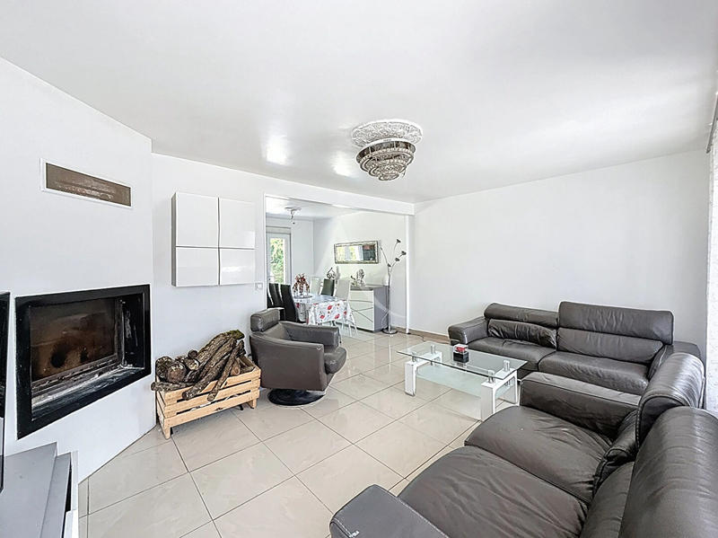 Maison - 145 m² - 7 pièces