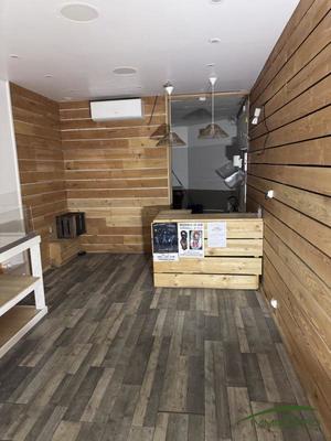 Local commercial - 130 m² - 4 pièces