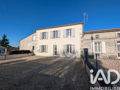 Maison - 283 m² - 9 pièces