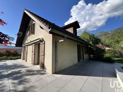 Maison - 112 m² - 5 pièces