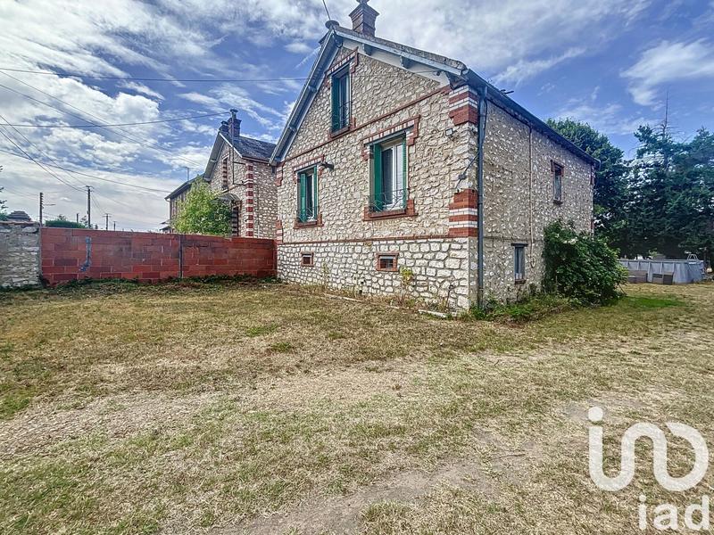 Maison - 90 m² - 5 pièces