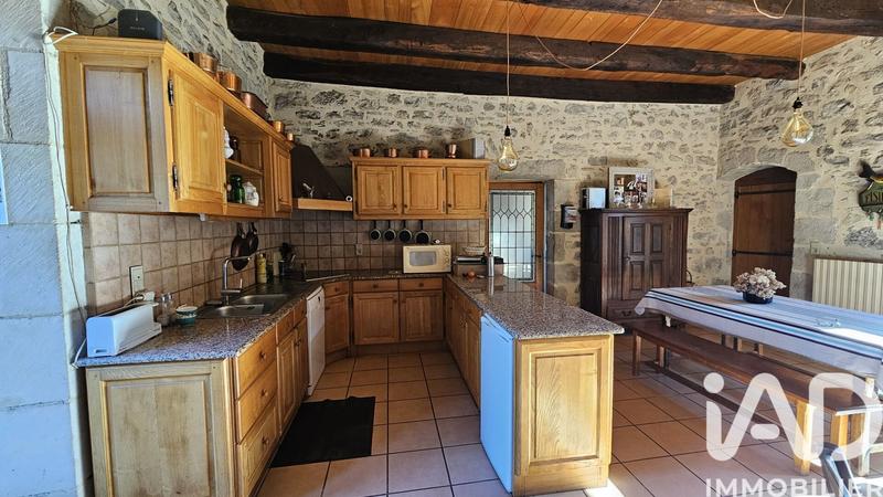 Château - 370 m² - 10 pièces