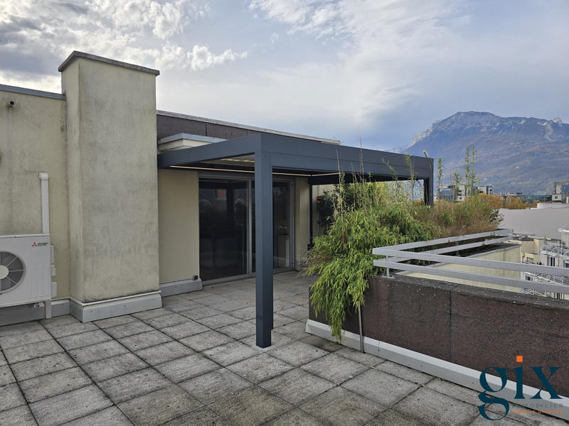 Duplex - 157 m² - 5 pièces