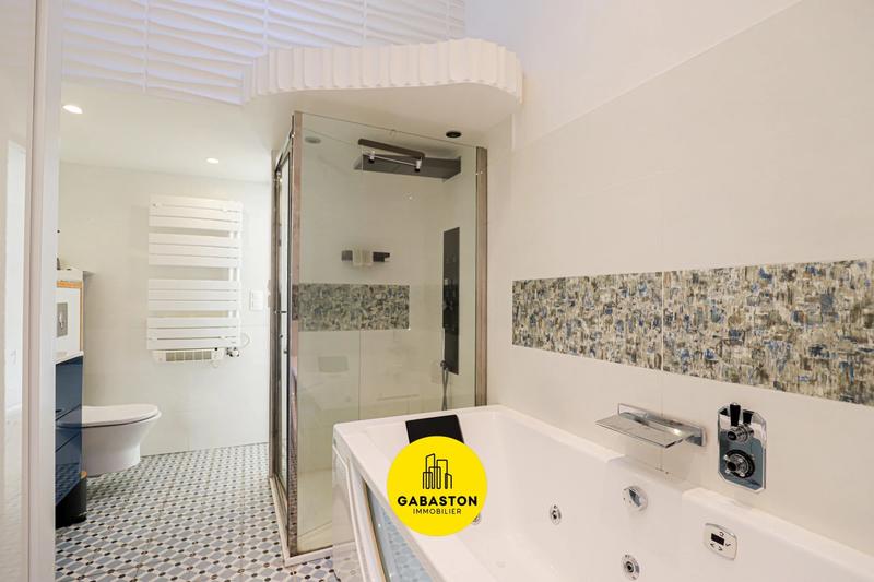 Maison - 135 m² - 6 pièces