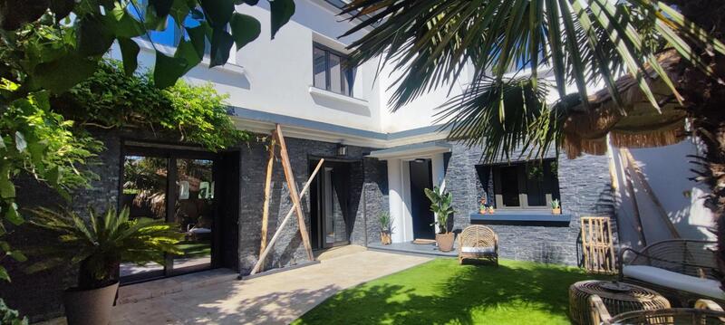 Maison de ville - 128 m² - 5 pièces