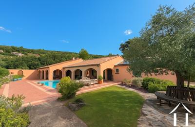 Maison - 186 m² - 5 pièces