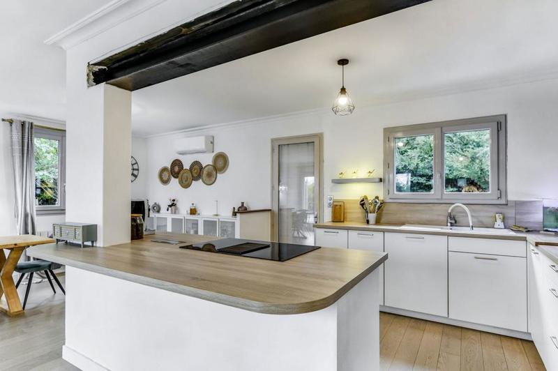 Maison - 135 m² - 6 pièces