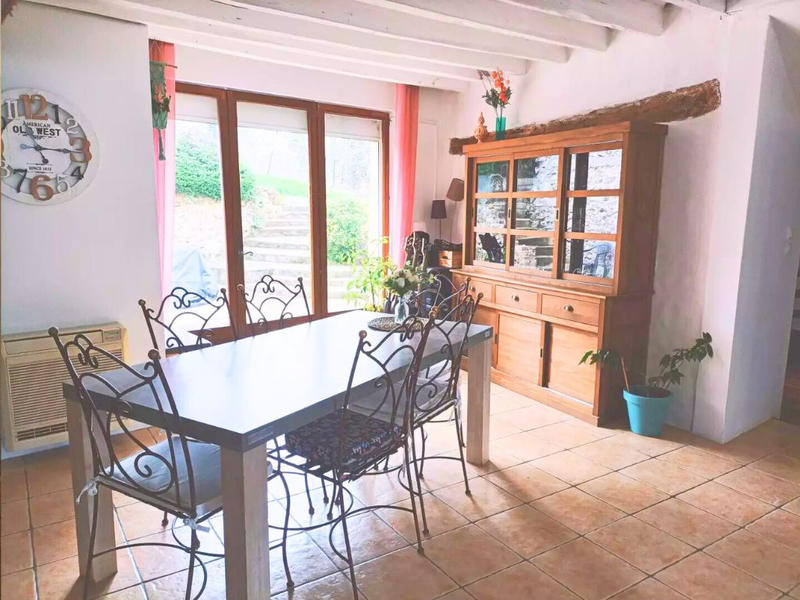 Maison - 185 m² - 6 pièces