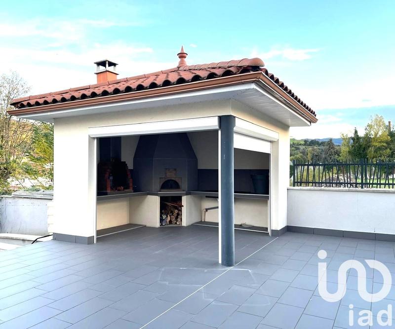 Maison - 137 m² - 5 pièces