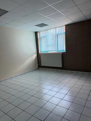 Bureau - 126 m² - 5 pièces