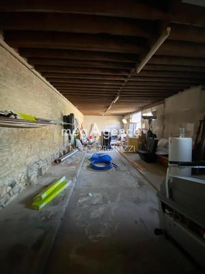 Local commercial - 230 m² - 4 pièces