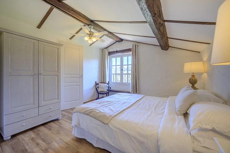 Maison - 213 m² - 7 pièces