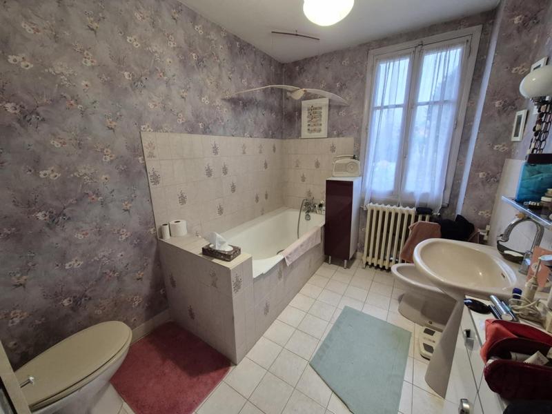 Maison - 97 m² - 5 pièces