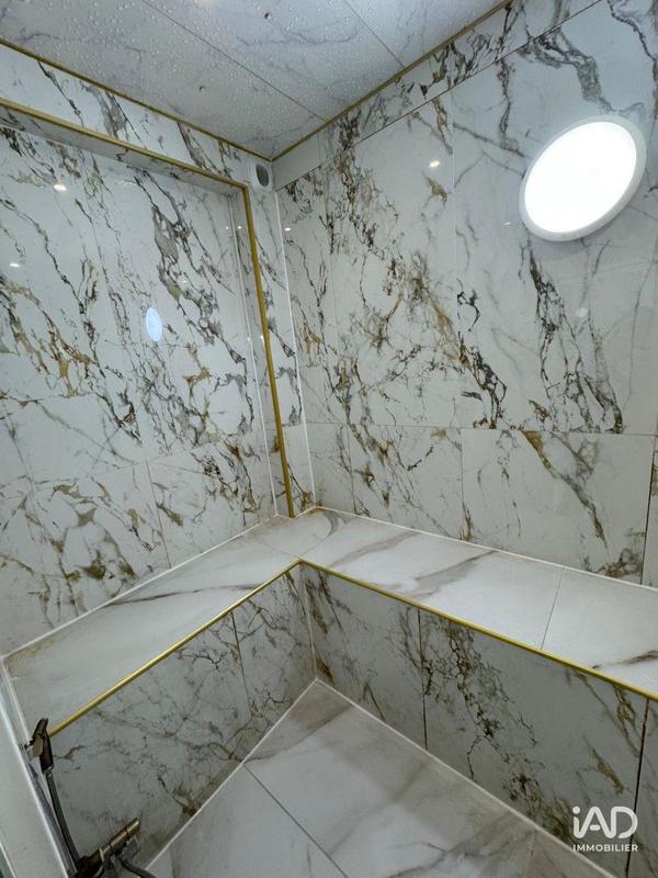 Local commercial - 183 m²