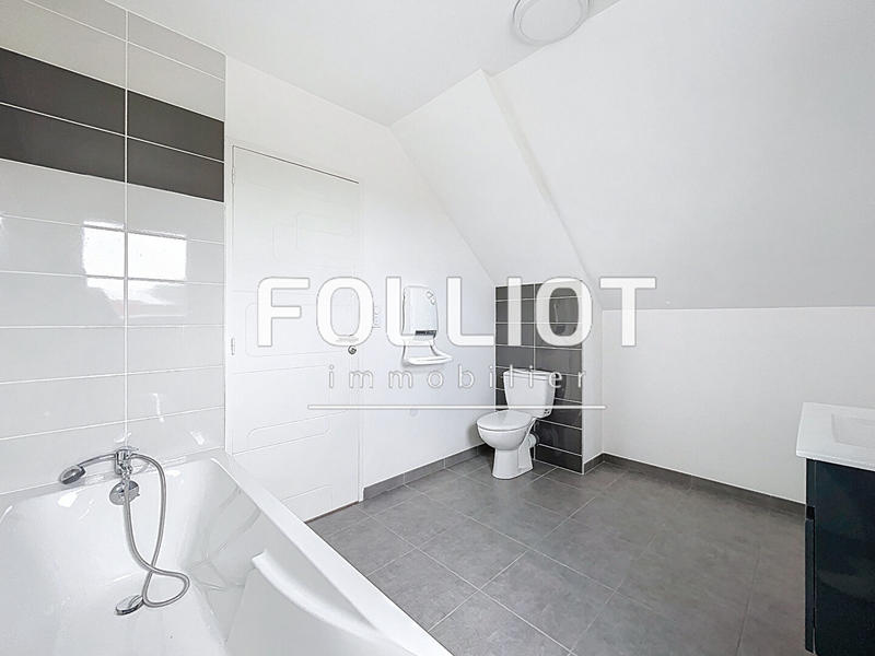 Maison - 97 m² - 6 pièces