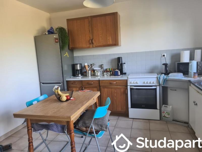 Chambre - 14 m² - 1 pièce