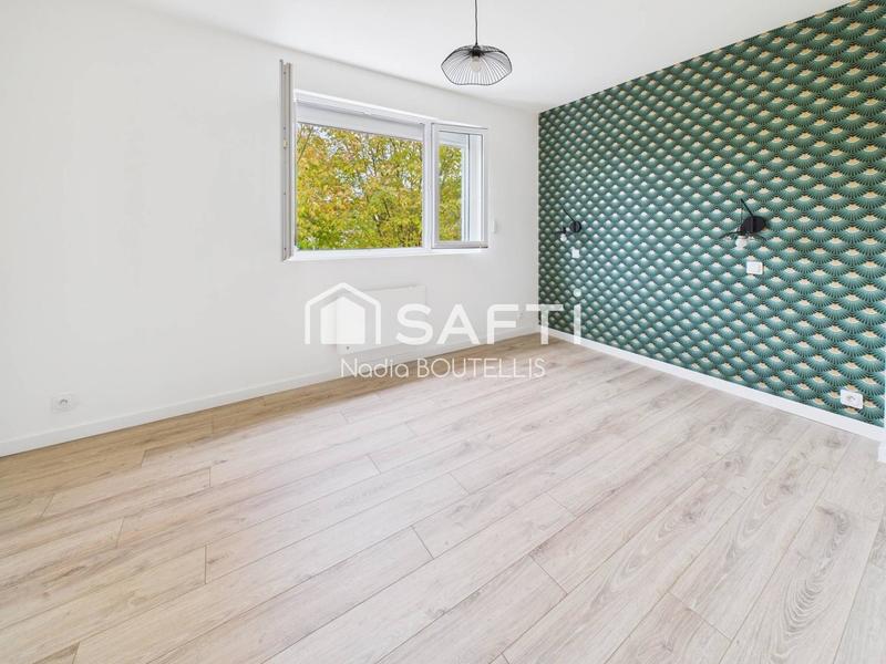 Maison - 98 m² - 5 pièces
