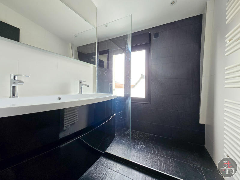 Appartement - 72 m² - 4 pièces