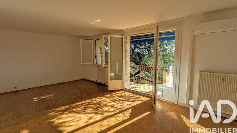 Appartement - 77 m² - 3 pièces