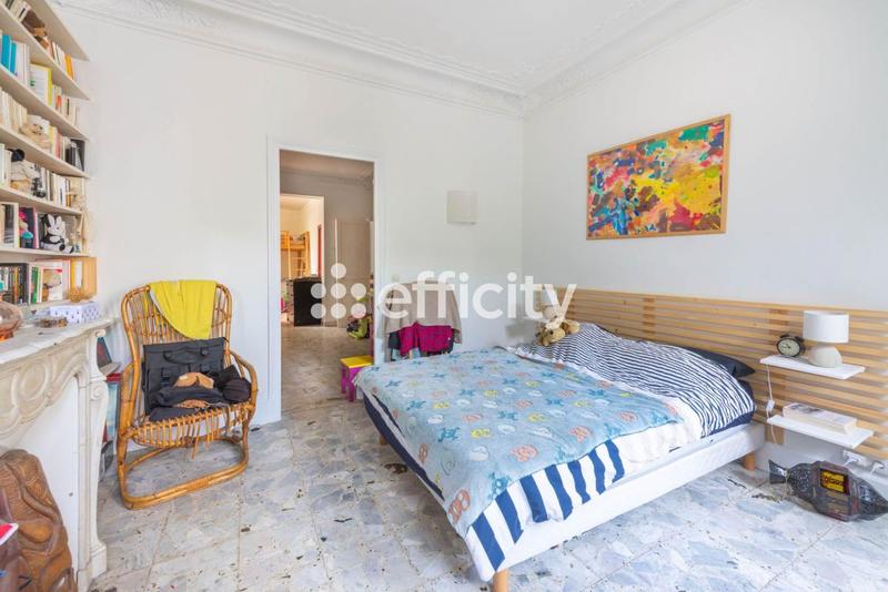 Maison - 209 m² - 7 pièces