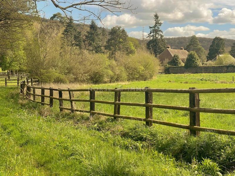 Haras - 300 m² - 8 pièces