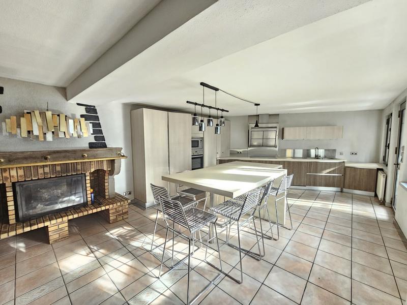 Maison - 135 m² - 5 pièces