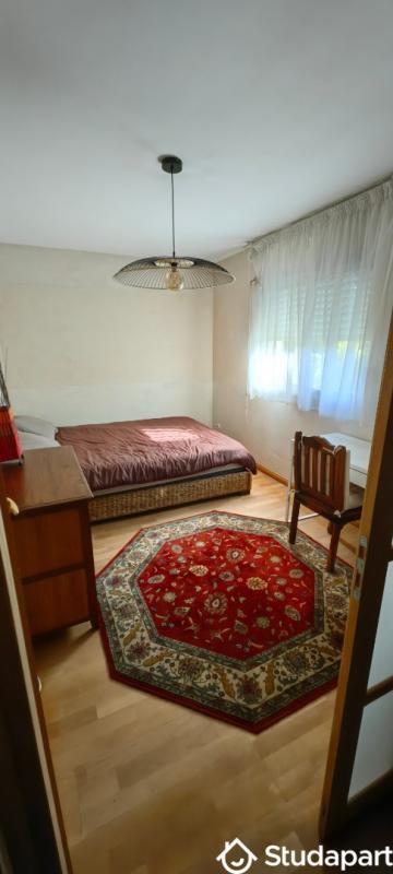 Chambre - 15 m² - 1 pièce