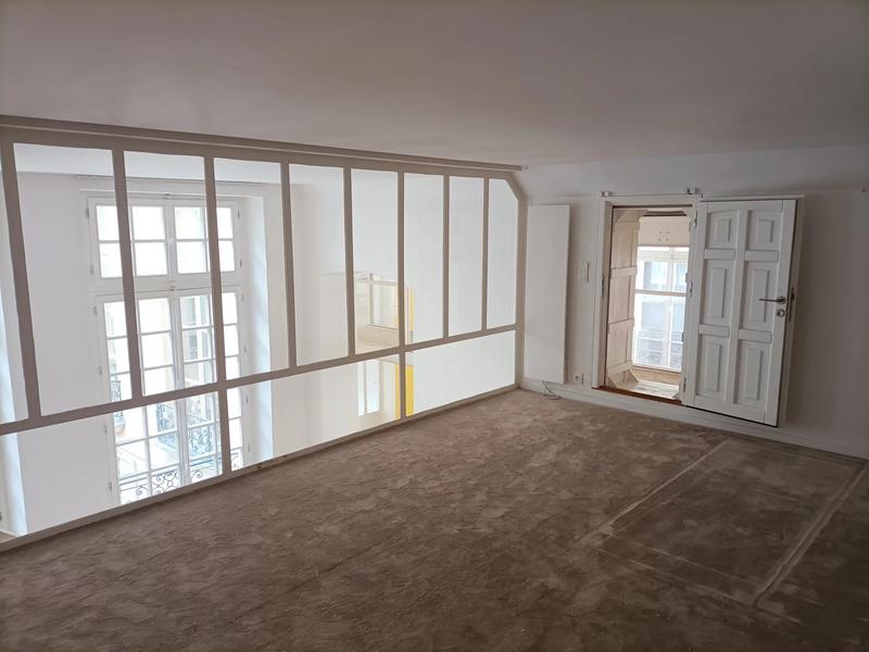 Appartement - 233 m² - 5 pièces