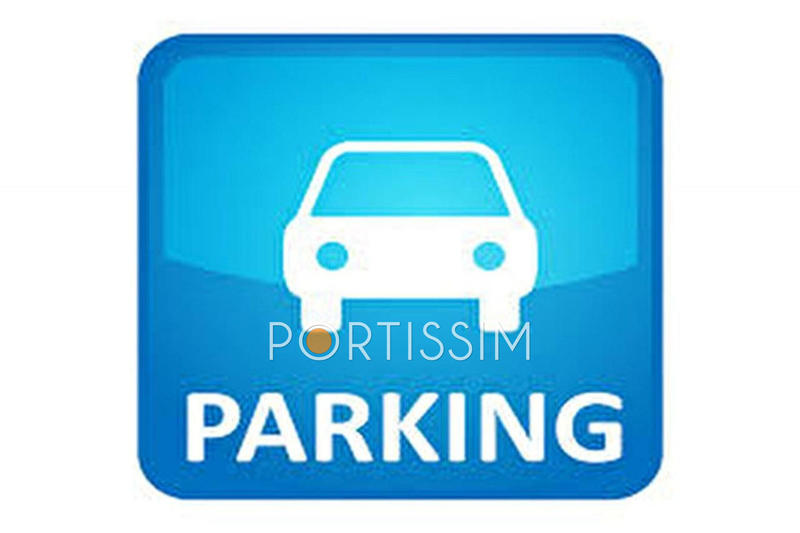 Parking / Garage - 13 m²