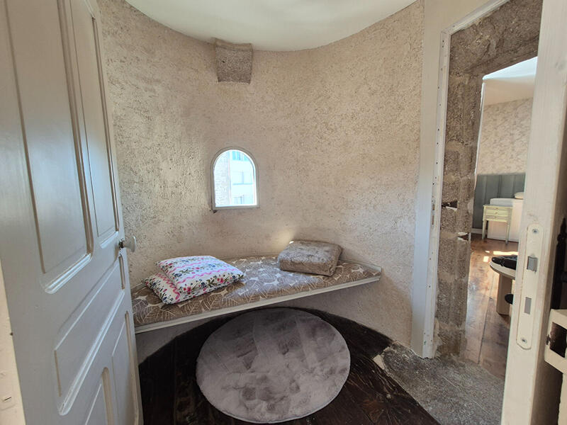 Maison - 281 m² - 10 pièces