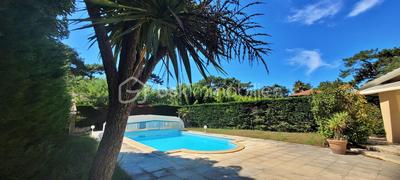 Villa - 185 m² - 7 pièces