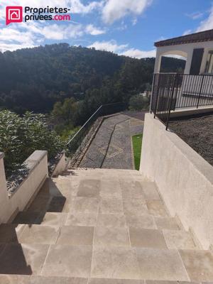 Villa - 160 m² - 6 pièces