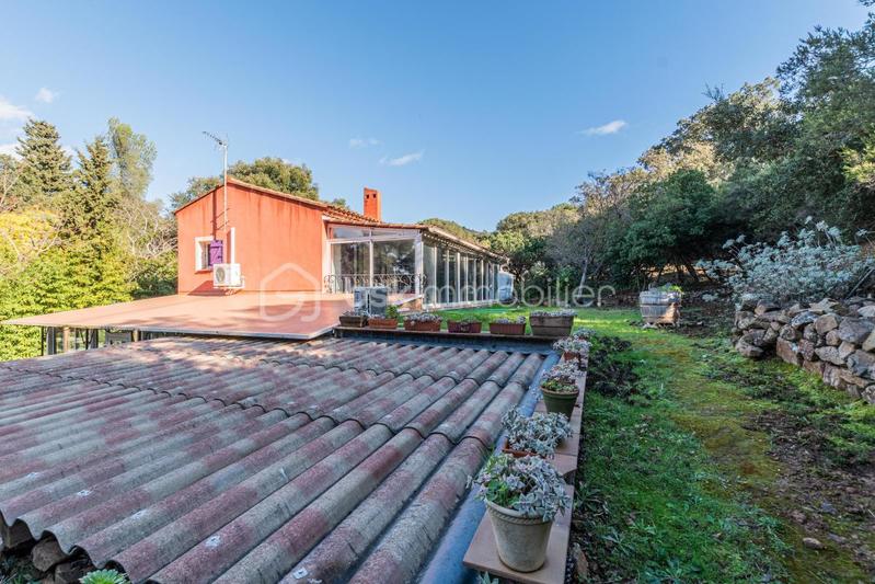 Propriété - 192 m² - 7 pièces