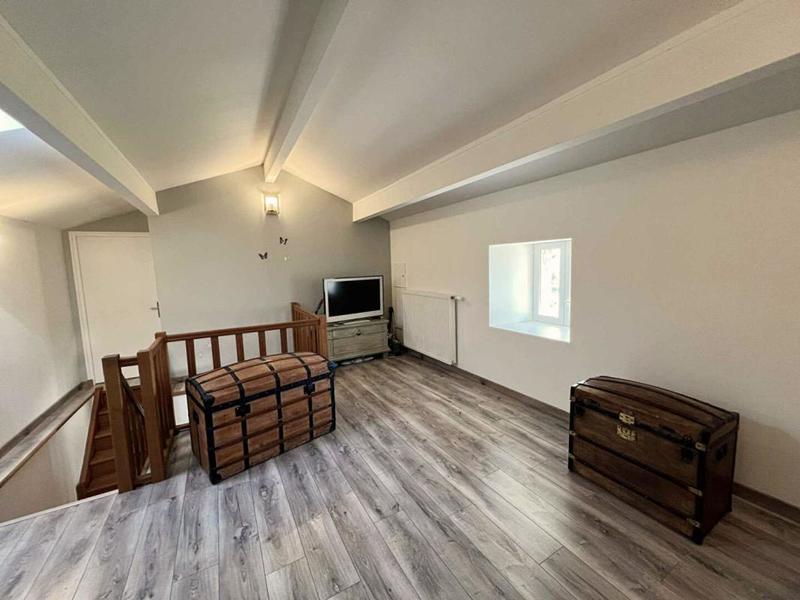 Maison - 205 m² - 8 pièces