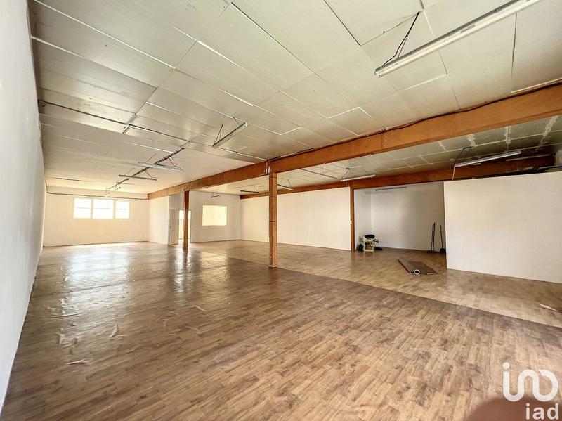 Local commercial - 3 000 m²