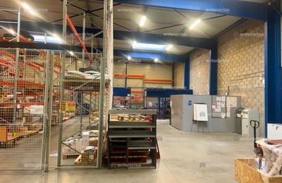 Local d'activité / Entrepôt - 890 m²