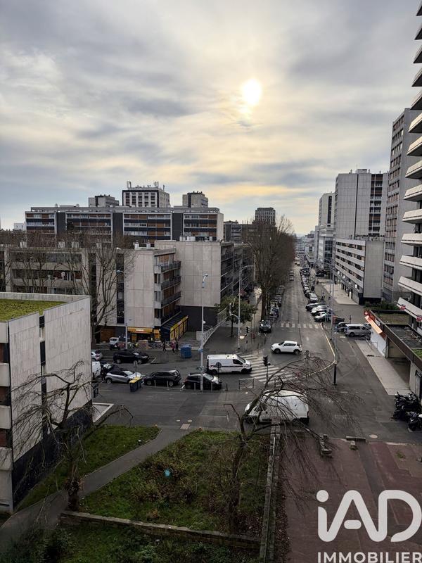 Appartement - 90 m² - 5 pièces