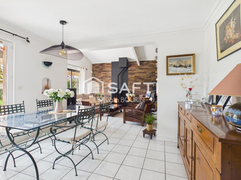 Maison - 135 m² - 6 pièces