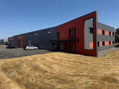 Local d'activités - 1 701 m²