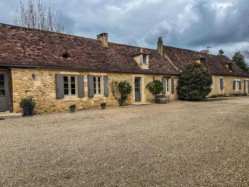 Maison - 430 m² - 17 pièces