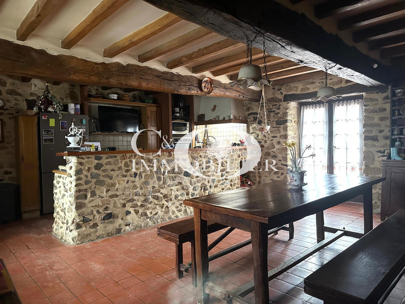 Maison - 200 m² - 6 pièces