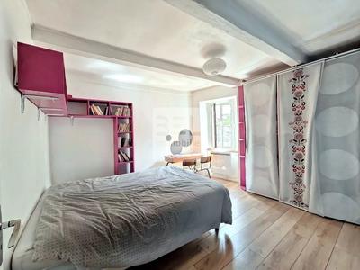 Appartement - 110 m² - 7 pièces