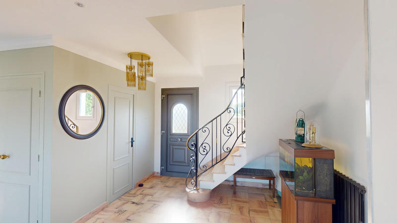 Maison - 165 m² - 7 pièces