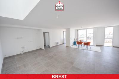 Appartement - 122 m² - 5 pièces