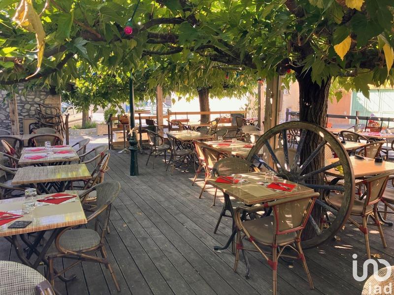 Local commercial - 212 m²