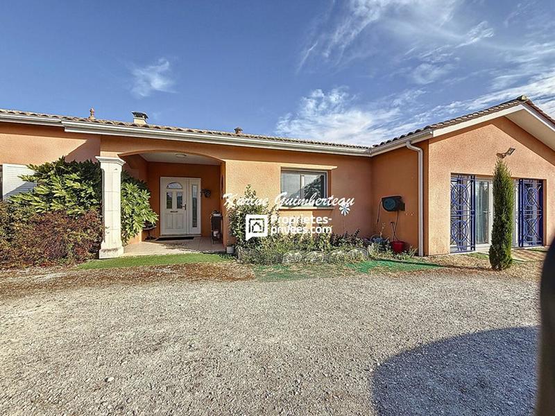 Maison - 180 m² - 5 pièces